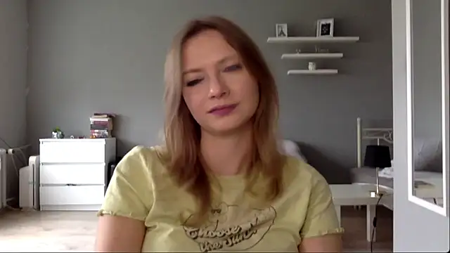 Snapshot of MillieShow chatting on October 11, 2025, 2:18 pm MillieShow online show from October 11, 2025, 2:18 pm