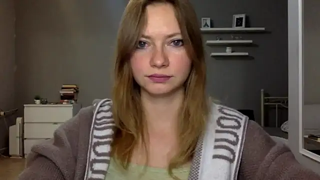 MillieShow online show from November 18, 2025, 9:51 pm