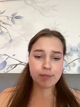 Cute kitty- online show from September 18, 2025, 10:02 pm