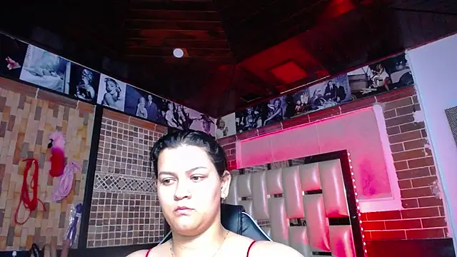 kriss sweetboobs10 online show from April 8, 2026, 12:50 pm