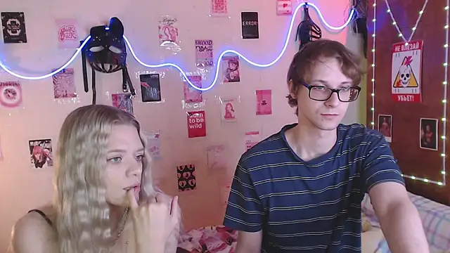 Your Horny Friends online show from September 19, 2025, 11:25 am