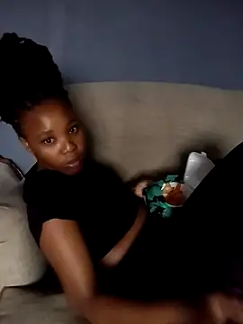 Hotytoty26 online show from April 15, 2026, 2:43 pm