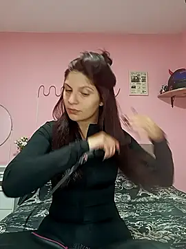 MeCherryy online show from September 26, 2025, 7:43 pm