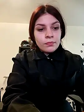 Snapshot of MeCherryy chatting on February 16, 2026, 1:32 pm MeCherryy online show from February 16, 2026, 1:32 pm