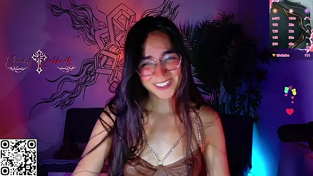 Emmi Roberts online show from May 15, 2026, 11:58 pm