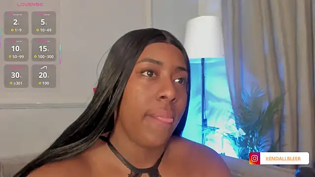 Kendallbleer online show from November 29, 2025, 11:43 am