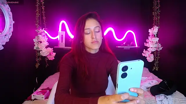 Hairydoll  online show from March 18, 2025, 8:05 pm