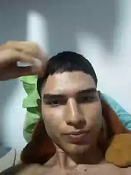 Snapshot of Saul_yei chatting on March 17, 2025, 10:51 pm Saul yei online show from March 17, 2025, 10:51 pm
