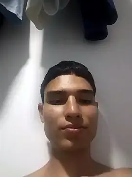 Snapshot of Saul_yei chatting on March 16, 2025, 9:05 pm Saul yei online show from March 16, 2025, 9:05 pm
