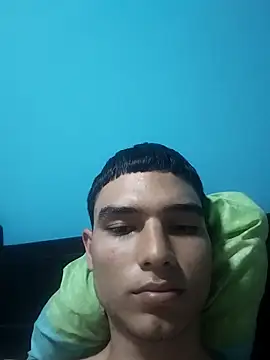 Snapshot of Saul_yei chatting on March 13, 2025, 3:39 pm Saul yei online show from March 13, 2025, 3:39 pm