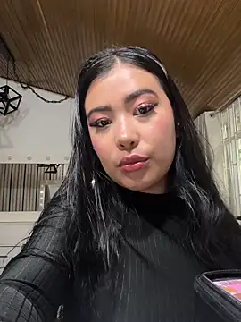 alice kingsley  online show from April 4, 2026, 8:37 pm