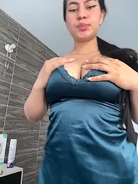 Saanvi21 online show from October 24, 2025, 2:05 pm