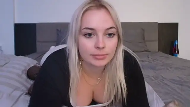 margot robbie7 online show from September 16, 2025, 12:44 am