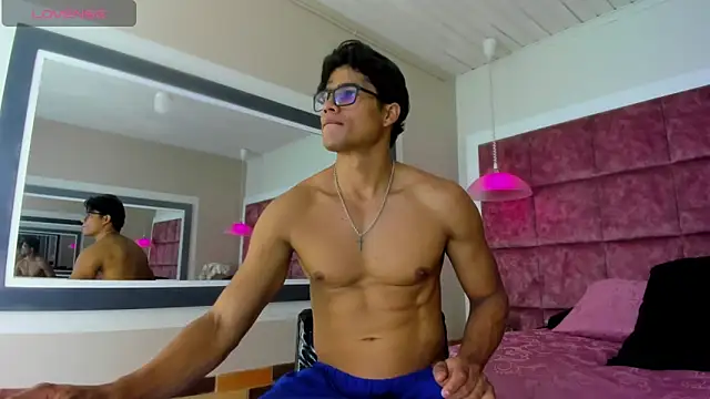 Snapshot of Christian_Musclet4 chatting on March 18, 2025, 1:23 pm Christian Musclet4 online show from March 18, 2025, 1:23 pm