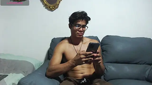 Christian Musclet4 online show from November 19, 2025, 10:10 pm