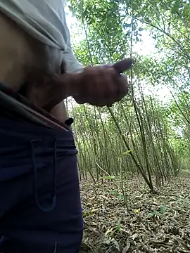 Snapshot of JAZZYS8 chatting on October 1, 2025, 8:08 am JAZZYS8 online show from October 1, 2025, 8:08 am