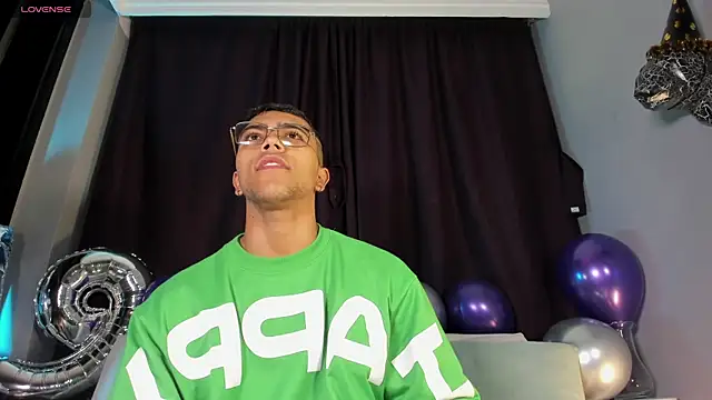 Colstorw  online show from November 15, 2025, 10:30 am