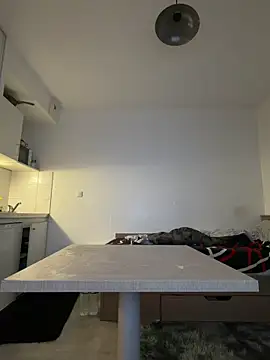 Renoirmonter online show from April 7, 2026, 4:58 am