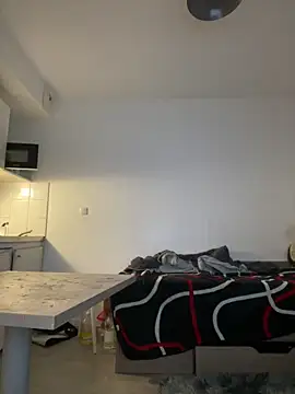 Renoirmonter online show from March 19, 2026, 2:44 am