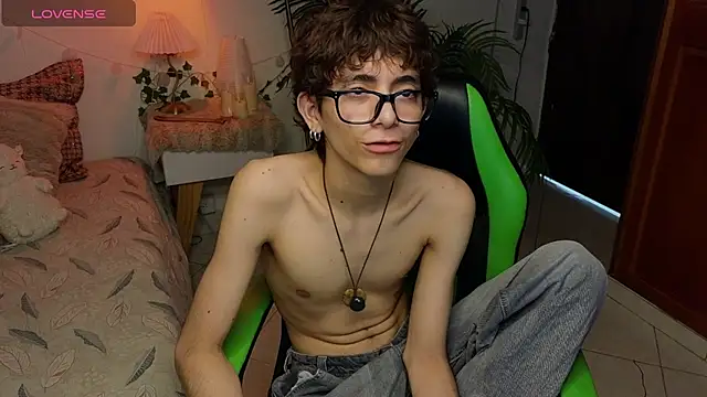 Matty Sparkk online show from June 2, 2026, 1:44 pm