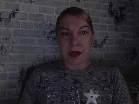 Lillia Ray online show from November 30, 2025, 8:59 am