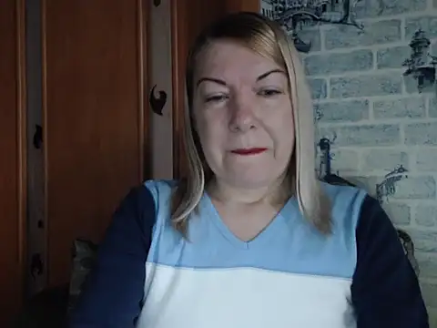 Lillia Ray online show from March 22, 2026, 6:15 am