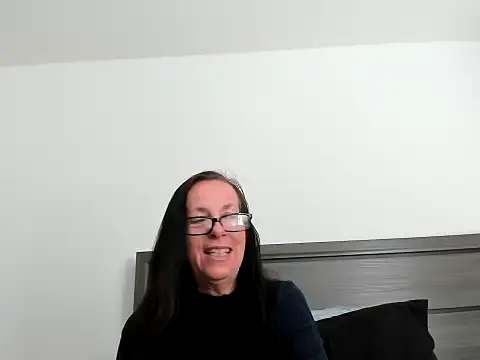 peachgoddess online show from November 6, 2025, 2:32 pm