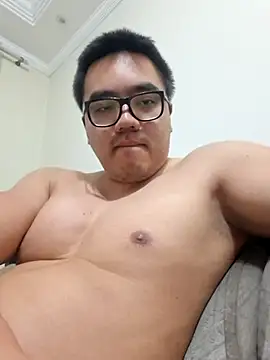 awesometeacher33 online show from May 4, 2026, 4:10 pm