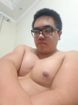 awesometeacher33 online show from May 6, 2026, 4:44 pm