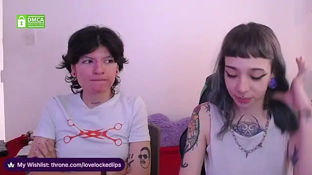 lovelockedlips online show from March 26, 2026, 5:33 pm