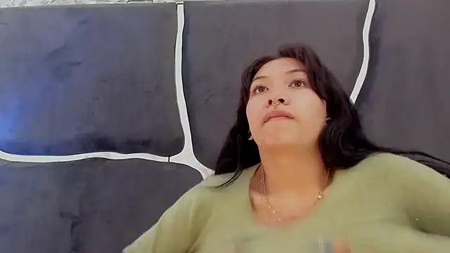 Snapshot of LauryAndNarem69 chatting on March 20, 2025, 7:25 pm LauryAndNarem69 online show from March 20, 2025, 7:25 pm