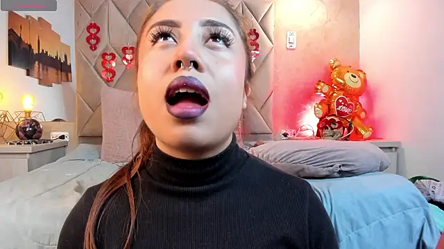 kailinmoonx online show from February 9, 2026, 12:58 pm