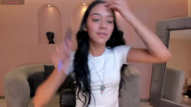 AmaliaCrus online show from January 14, 2026, 8:23 pm