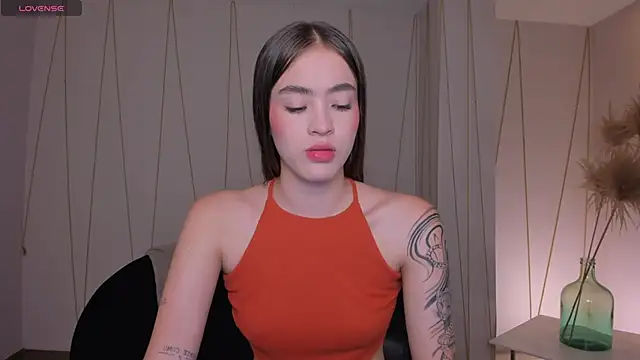 Snapshot of MaiaCollins chatting on February 6, 2026, 11:28 am MaiaCollins online show from February 6, 2026, 11:28 am