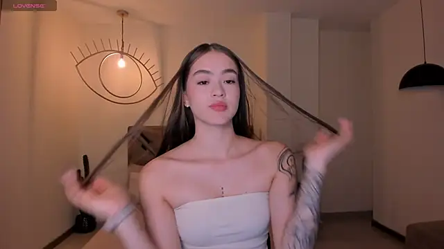 MaiaCollins online show from April 9, 2026, 5:30 pm