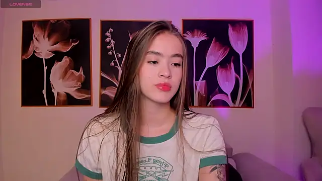 MaiaCollins online show from March 27, 2026, 1:01 pm