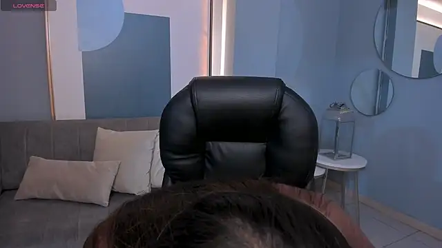 MaiaCollins online show from September 29, 2025, 1:17 pm