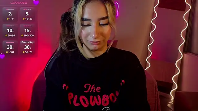 Malory tay1 online show from October 24, 2025, 7:13 pm