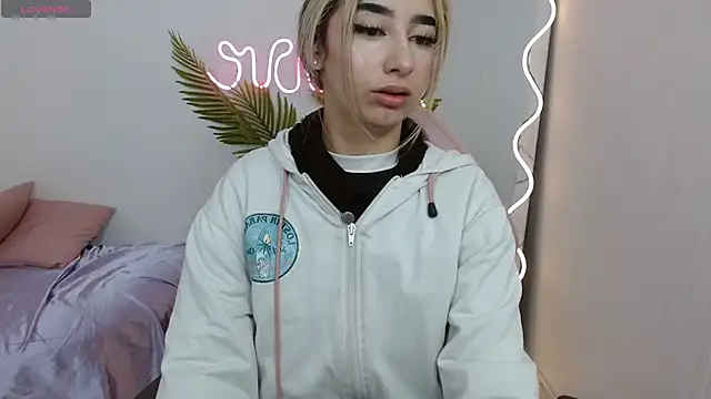 Malory tay1 online show from October 19, 2025, 11:35 am