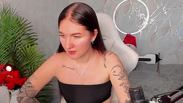 Snapshot of babyisperfect chatting on February 3, 2026, 6:22 am babyisperfect online show from February 3, 2026, 6:22 am