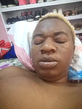 BoobliciousTitty online show from November 26, 2025, 1:11 pm