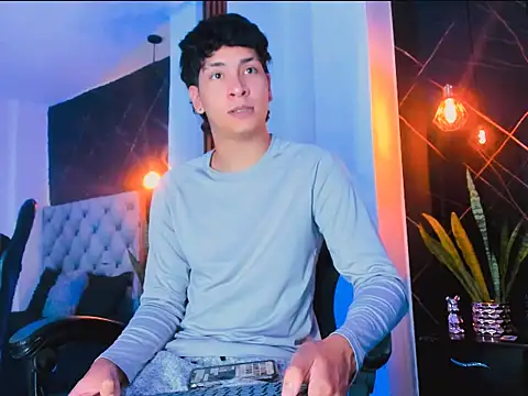 Jhojan twink online show from September 11, 2025, 11:38 pm