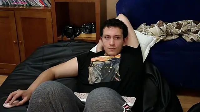 hardaftercum online show from October 17, 2025, 3:32 am