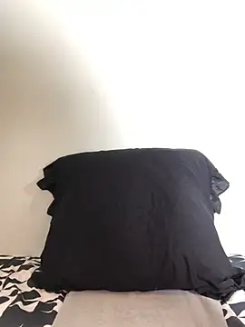 Snapshot of Miss__Mandy chatting on February 5, 2026, 10:05 pm Miss Mandy online show from February 5, 2026, 10:05 pm