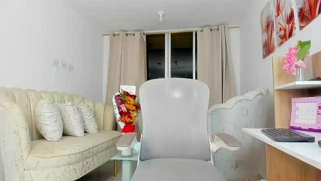 Snapshot of karol_f00x chatting on November 15, 2025, 1:53 am karol f00x online show from November 15, 2025, 1:53 am