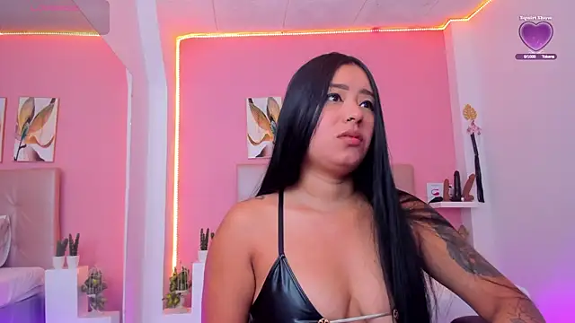 Molly h0t online show from October 20, 2025, 12:17 pm