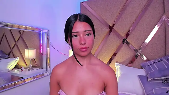 Emilybutterfly1 online show from March 22, 2025, 11:20 pm