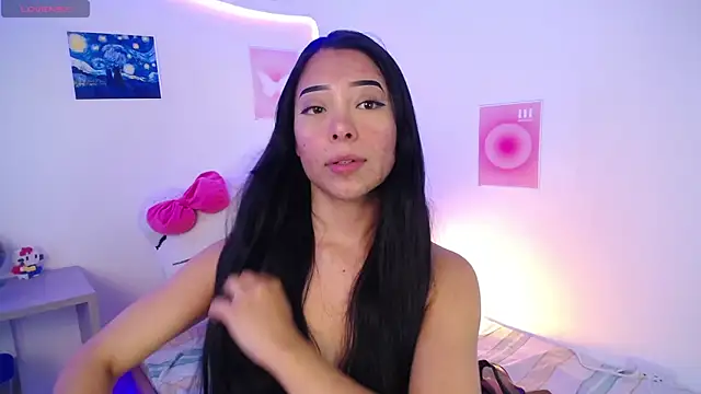 Emilybutterfly1 online show from September 22, 2025, 8:04 pm