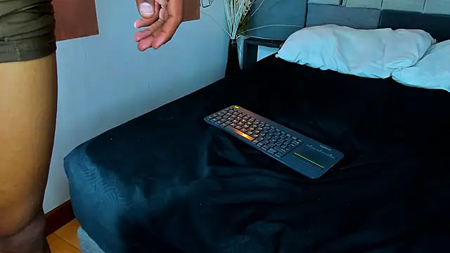 LilithAndKai online show from March 21, 2025, 8:18 pm