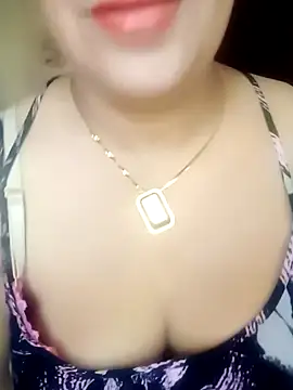 Snapshot of Maya-Moon chatting on November 1, 2025, 12:54 pm Maya-Moon online show from November 1, 2025, 12:54 pm